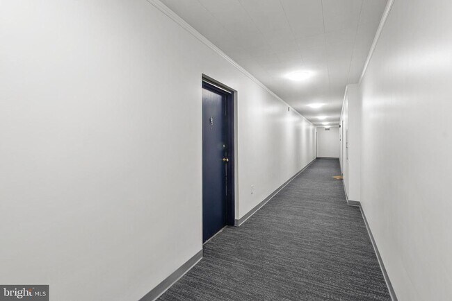 Foto del edificio - 3355 University Blvd W