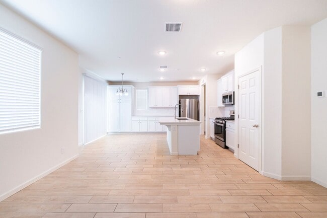 Foto del edificio - 6313 E Meritage Dr