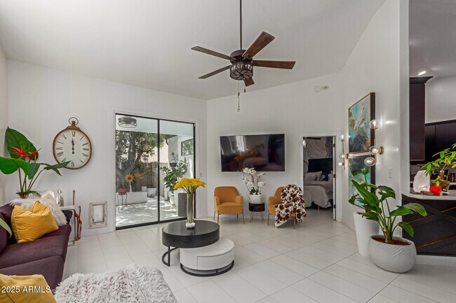 Foto del edificio - 3440 E Southern Ave