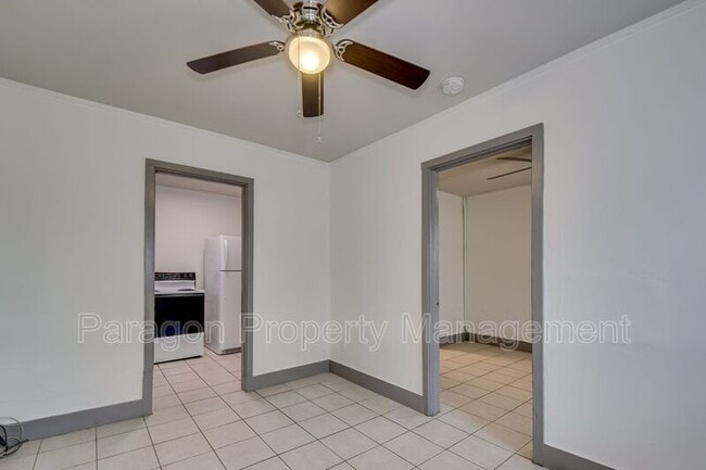 Foto del edificio - 1712 Central Ave