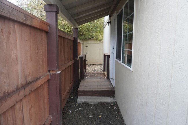 Photo - 3708 E 13th St House