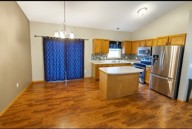 Building Photo - 20479 June Grass Dr