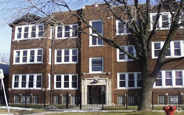 Primary Photo - 7255-7257 S Calumet Ave