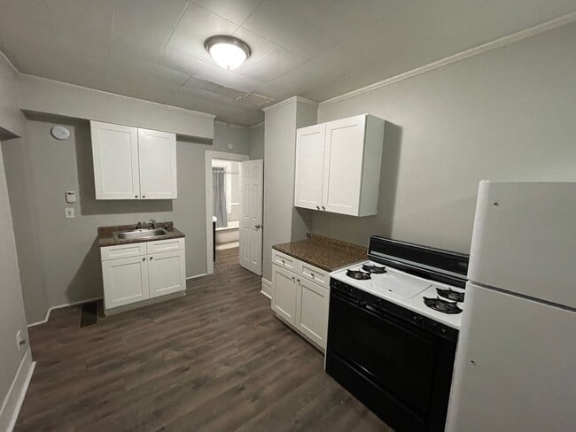 Foto del edificio - 2096 W 93rd St