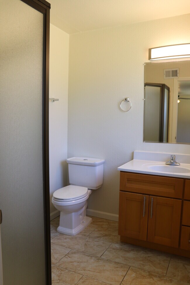 Foto del edificio - 335 Rollingwood Dr