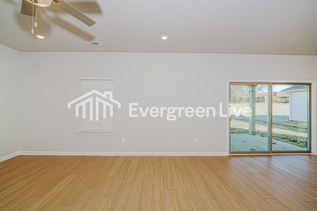 Foto del edificio - 15769 Ruthie Lynn Dr