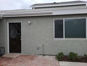 Building Photo - 1800 Ridgeley Dr