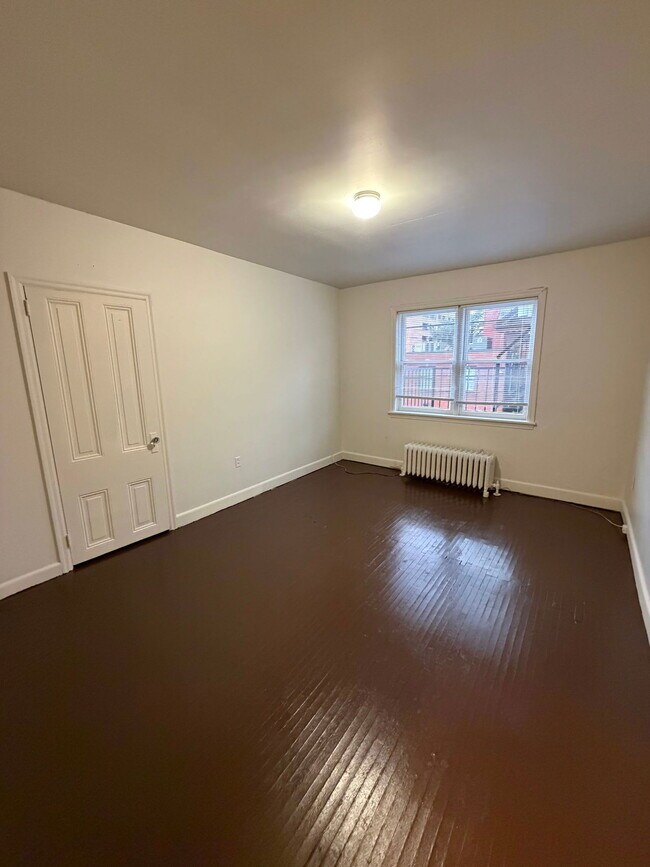 Foto del edificio - 446 N Duke St