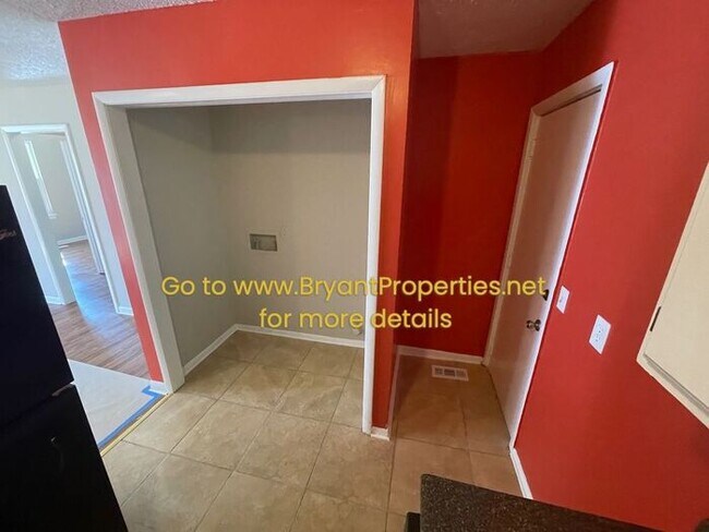 Building Photo - 735-B Linden Green - Hermitage, TN 37076