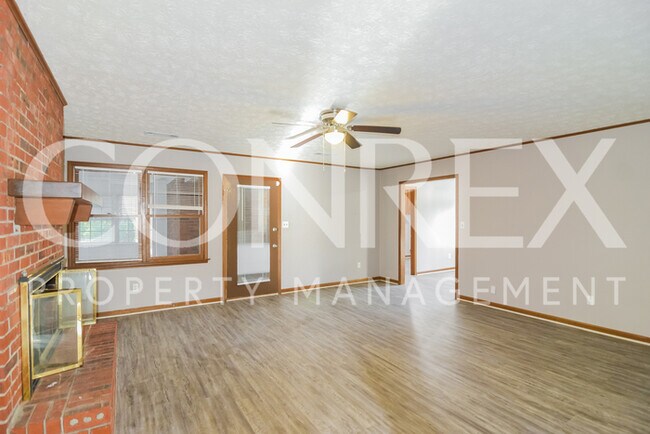 Building Photo - 103 Seminole Drive