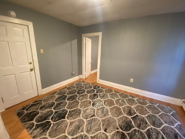 Building Photo - 157 W High St