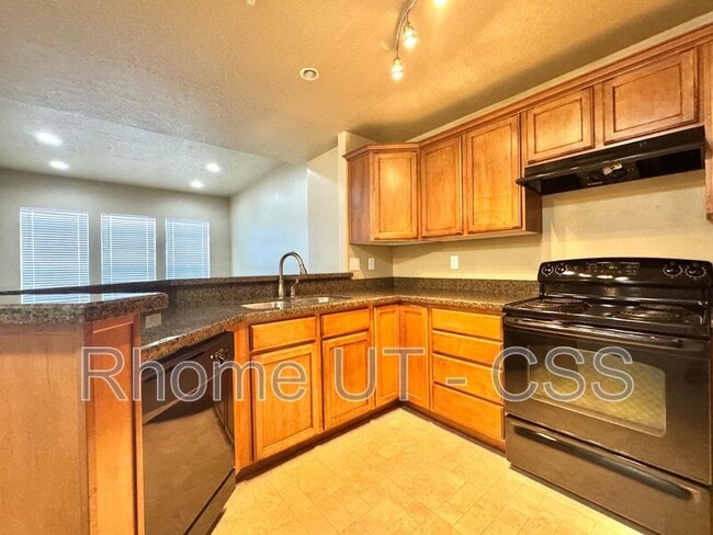 Photo - 4276 S Main St Apartment