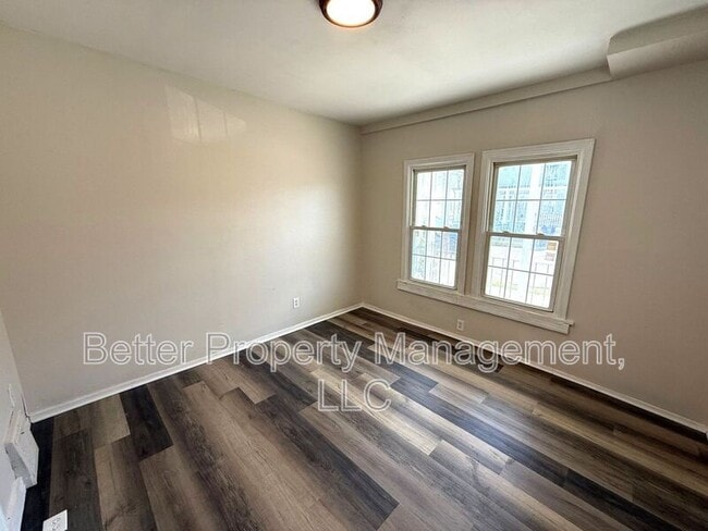 Building Photo - 508 Dock St