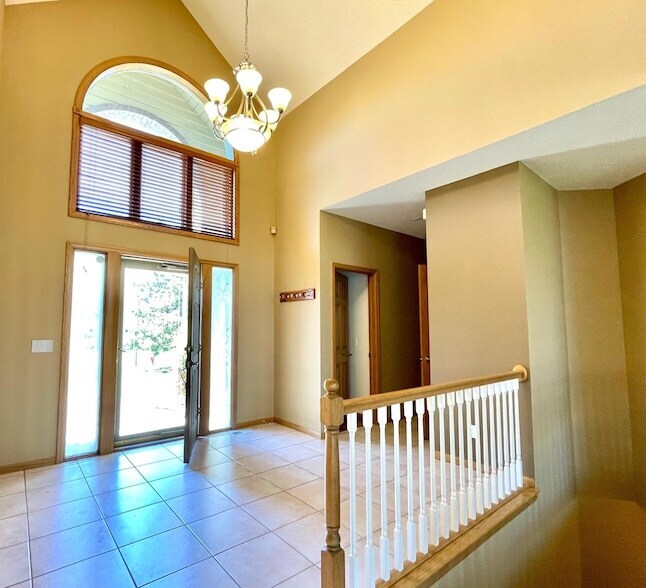 Foto del edificio - 640 S Park Ct