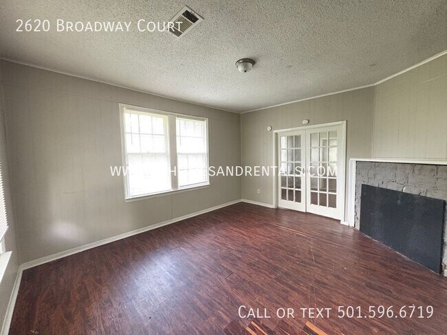 Foto del edificio - 2620 Broadway St