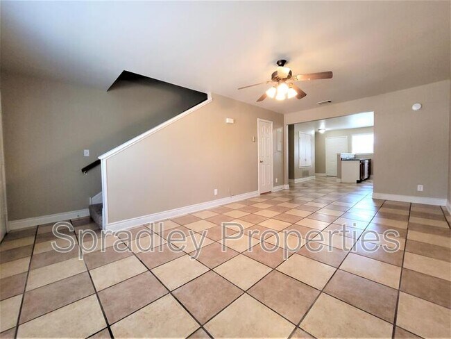 Foto del edificio - 1029 N Wall St