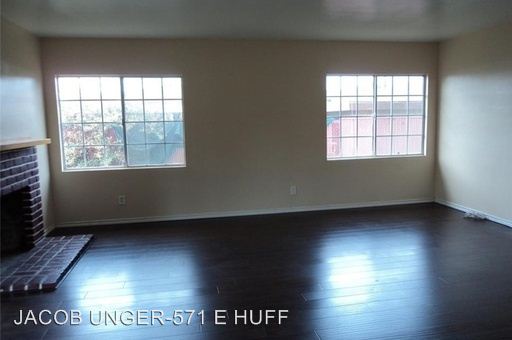 Building Photo - 571 E Huff St