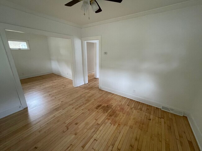 Foto del edificio - 6226 W Girard Ave
