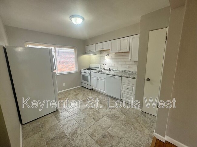Building Photo - 440 Eichelberger St