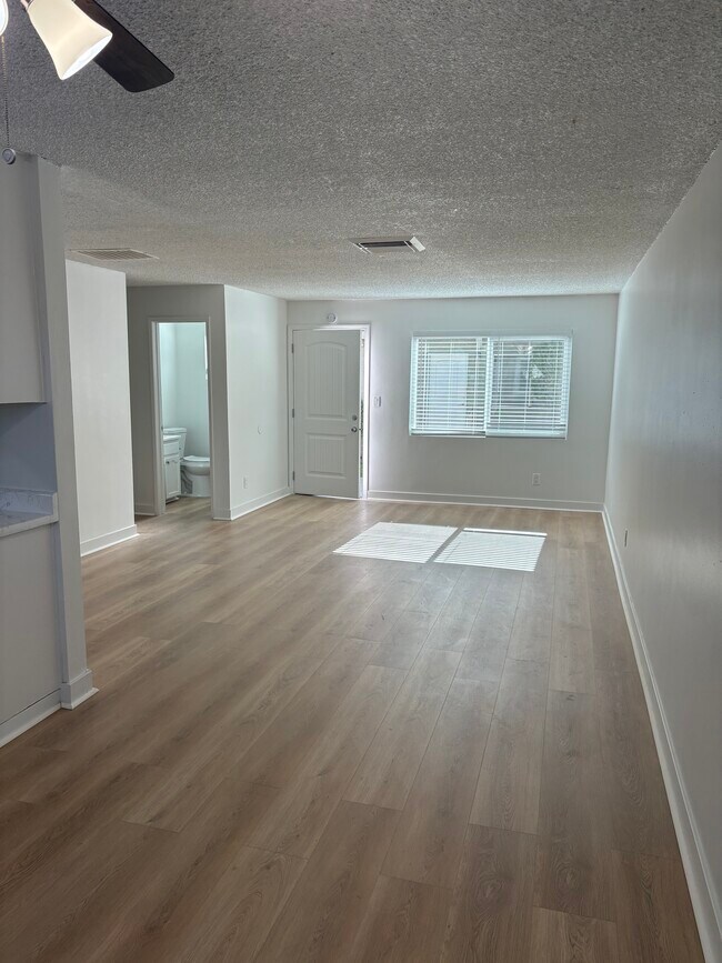 Foto del edificio - Norwalk Village