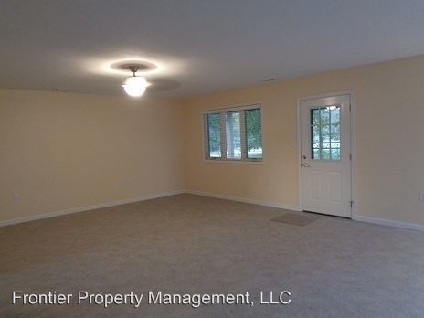 Building Photo - 4540 Daniels Dr