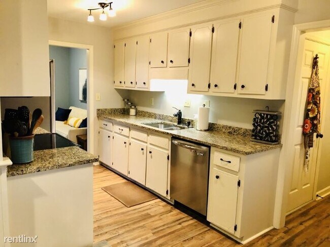 Building Photo - 3 br, 2 bath House - 1131 Island View Dr