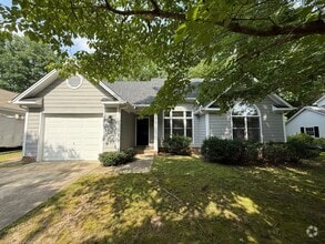 Building Photo - 707 Clay Hill Dr