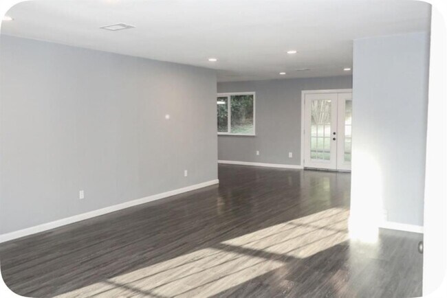 Building Photo - 1453 Pamela Ln