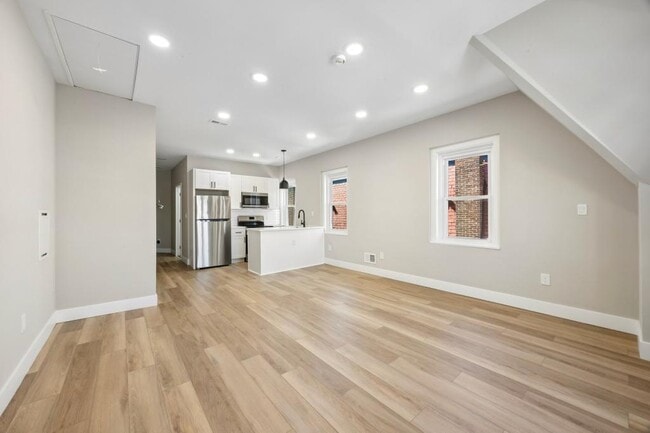 Photo - 6150 W Columbia Ave House