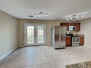 Building Photo - 11830 Rolling Stream Dr