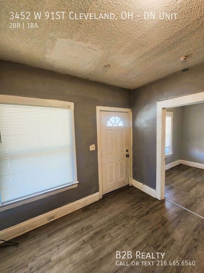 Foto del edificio - 3452 W 91st St