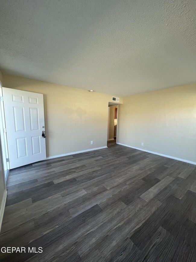 Building Photo - 5016 Wilmoth Ct