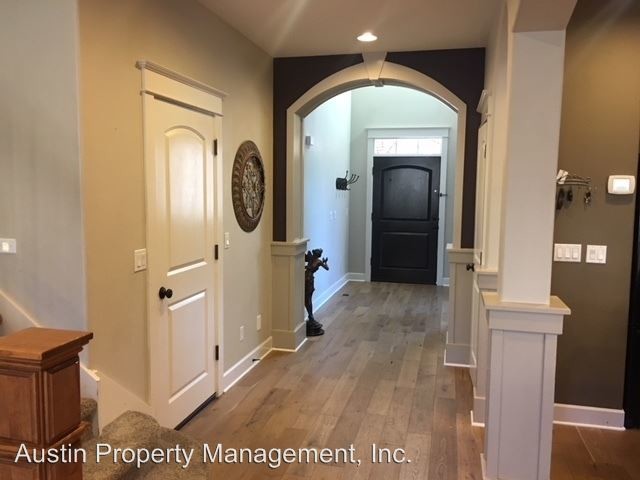 Foto del edificio - 63156 Desert Sage St