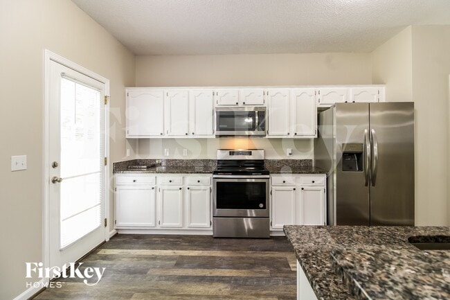 Building Photo - 6063 Parkside Cir