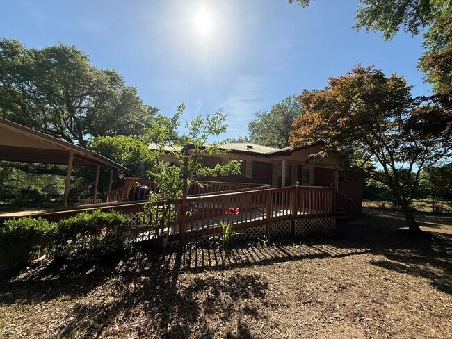 Foto del edificio - Milton / Pace - 3 bedroom, 2 bathroom