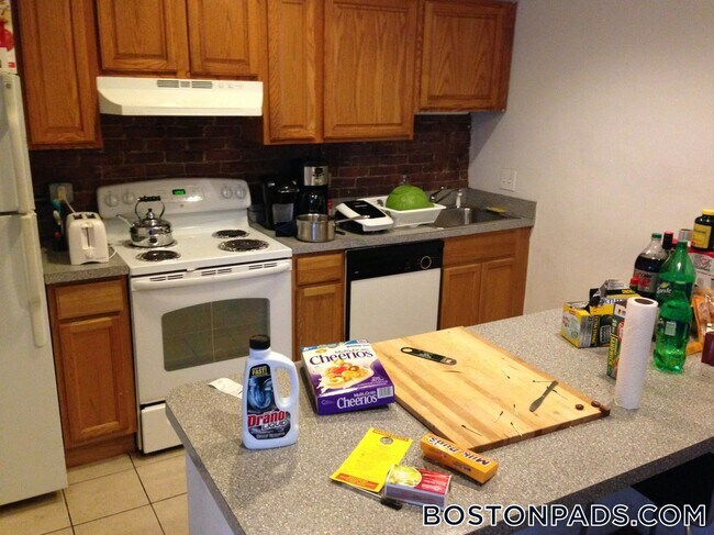 Foto del edificio - 486 Massachusetts Ave