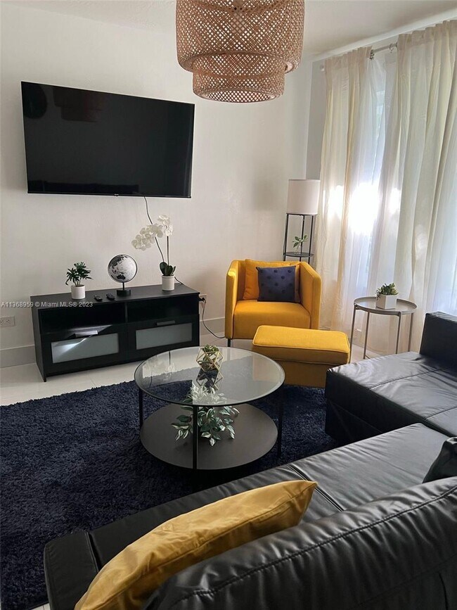 Foto del edificio - 257 NE 118th St
