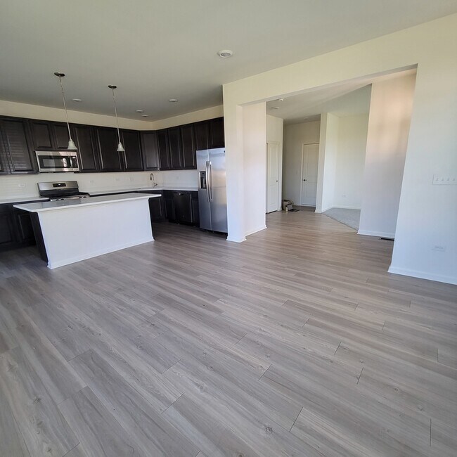 Foto del edificio - 15155 Quincy Cir
