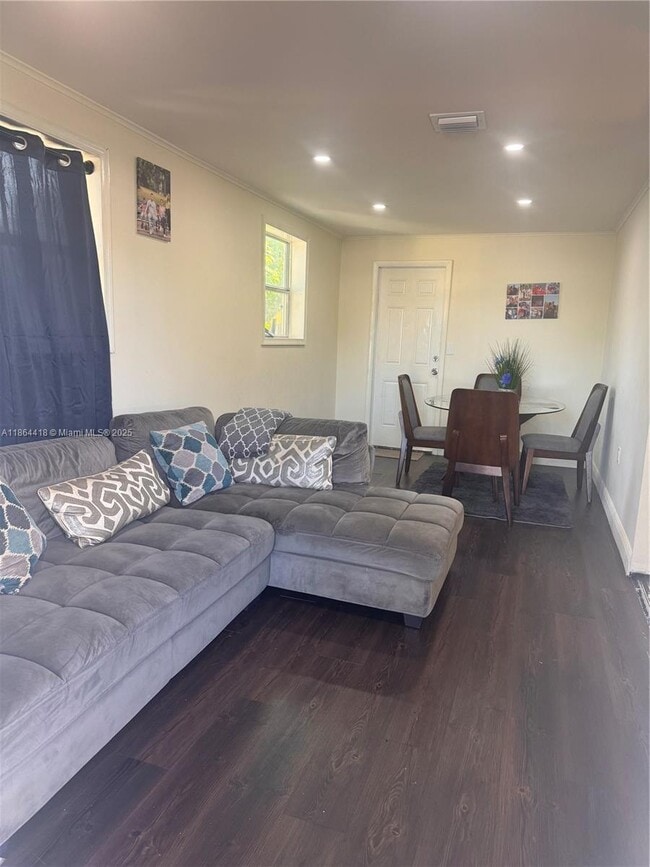 Foto del edificio - 3761 SW 45th Terrace