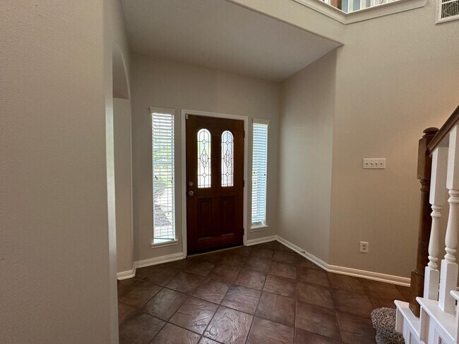 Building Photo - 9210 Memorial Grove Dr