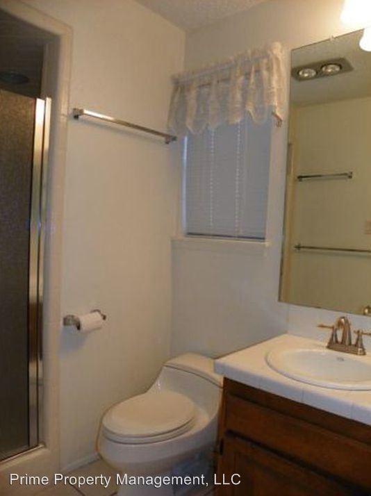 Foto del edificio - 3 br, 3 bath House - 1401 HILLCREST