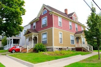 Building Photo - 802 E Kingsley St