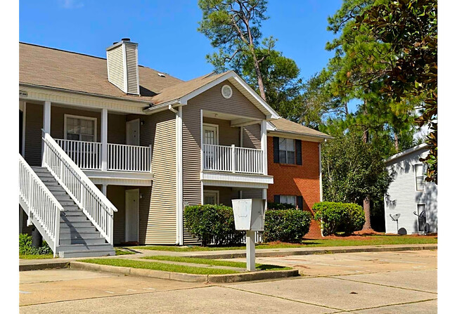 Building Photo - Blake's Crossing Apartments