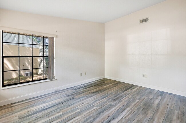 Foto del edificio - 1319 Shady Terrace