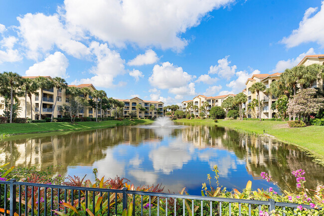 Foto del edificio - 700 Uno Lago Dr