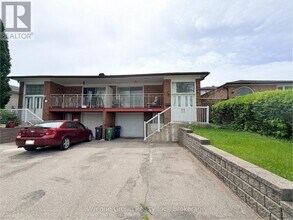 Building Photo - 116 Pindar Crescent