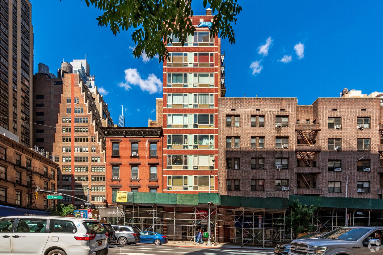 Building Photo - 845 2nd Ave