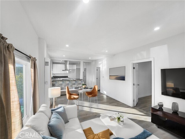 Foto del edificio - 11831 Hewes St