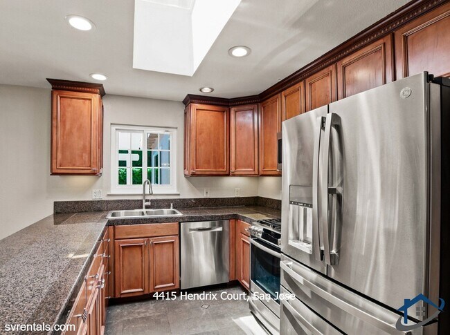Foto del edificio - 4415 Hendrix Ct
