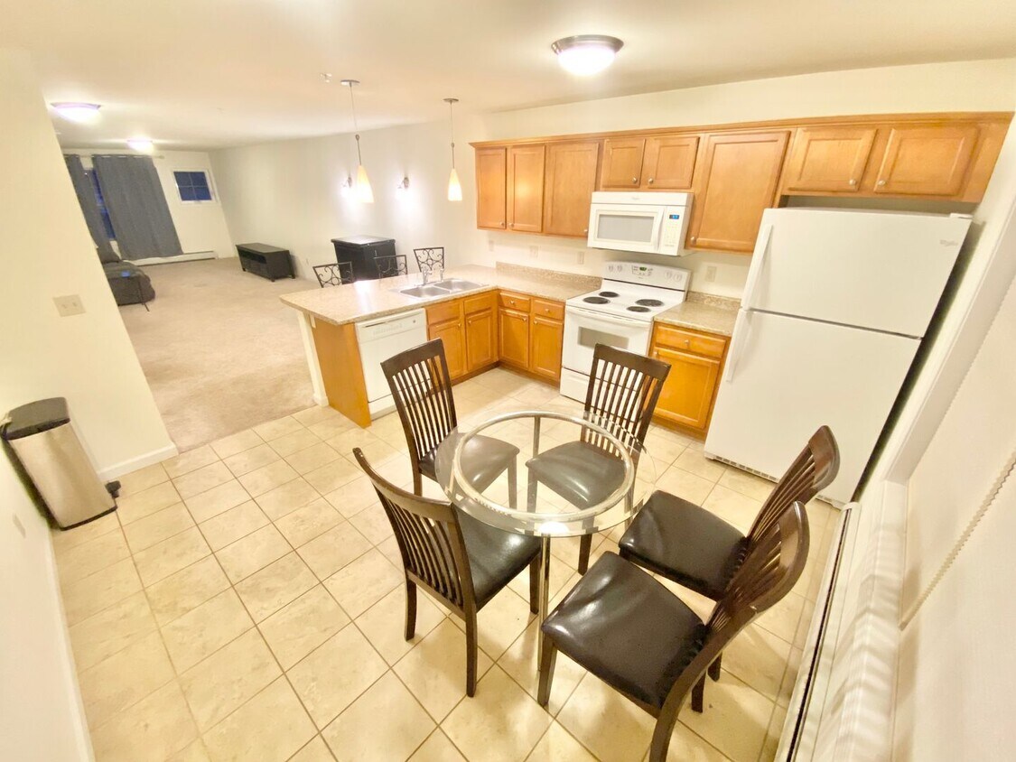 Foto principal - 107 John Fay Rd
